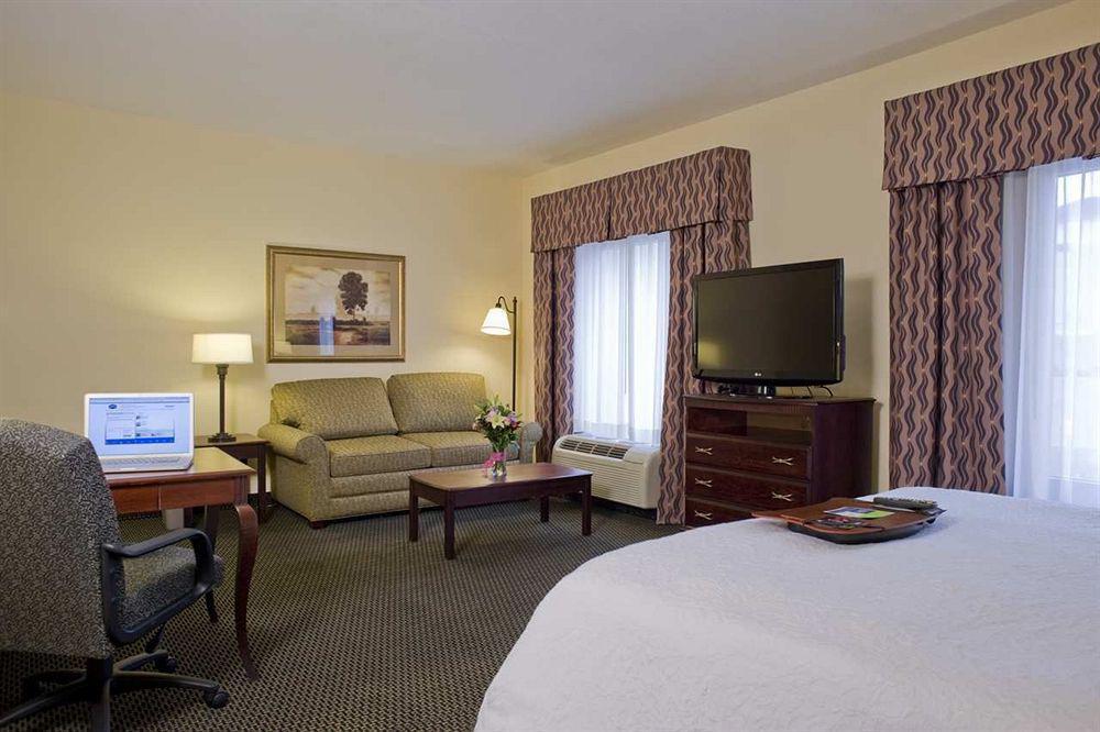 Hampton Inn & Suites Nashville-Smyrna Pokoj fotografie